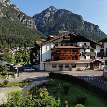 Hotel Nele Ziano Di Fiemme Exterior photo