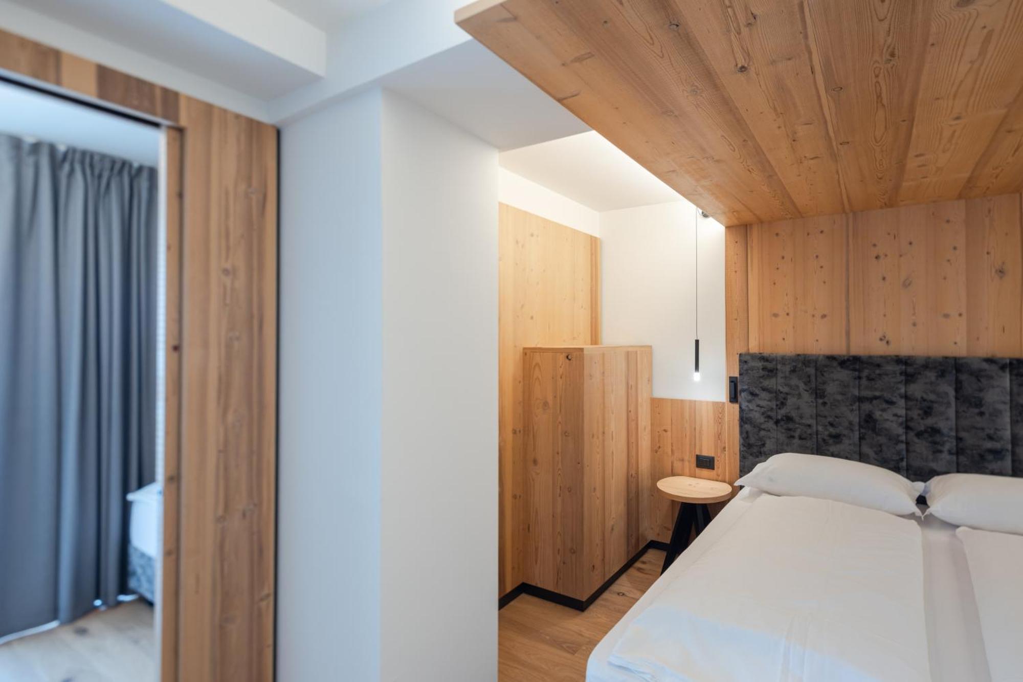 Hotel Nele Ziano Di Fiemme Room photo