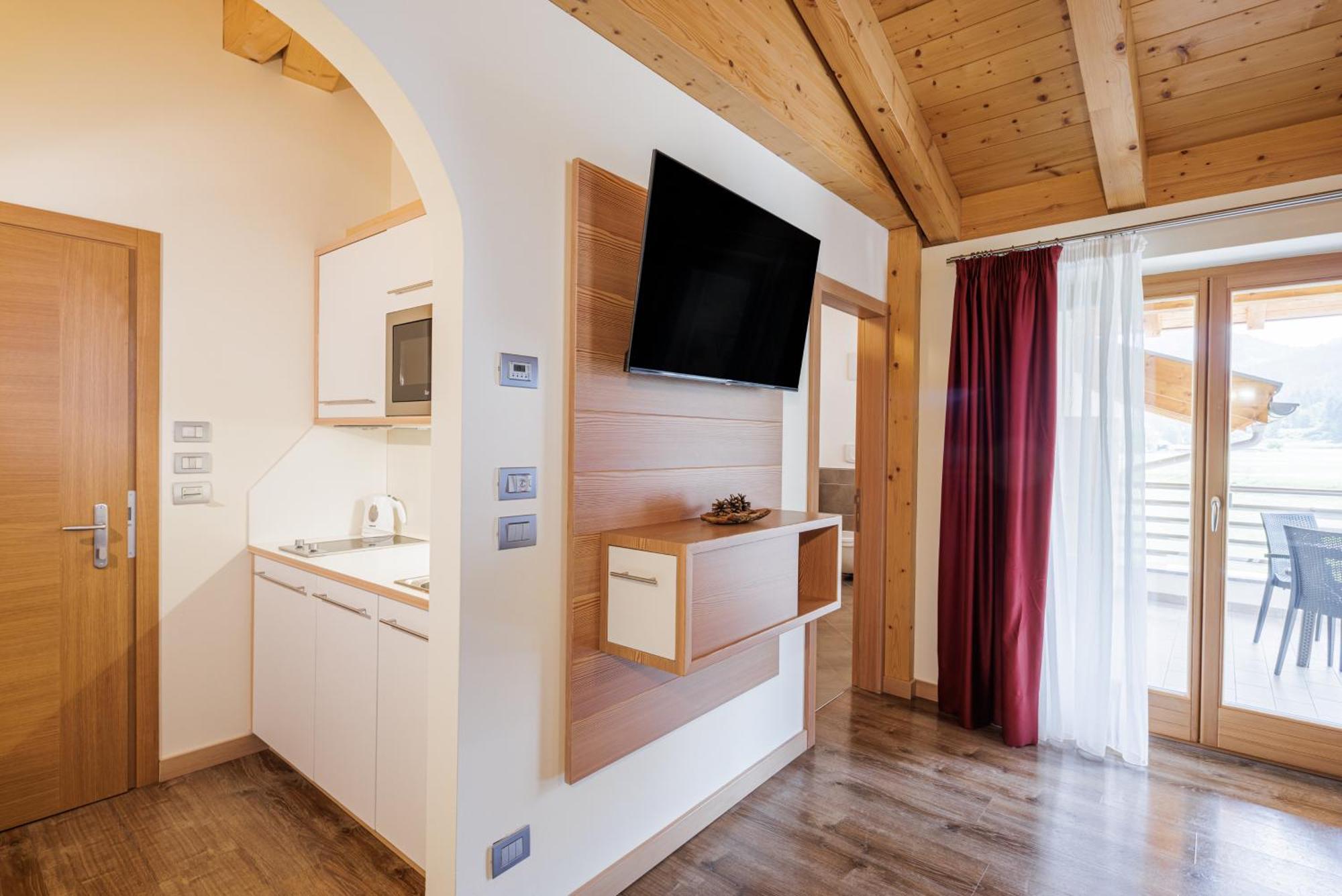 Hotel Nele Ziano Di Fiemme Room photo
